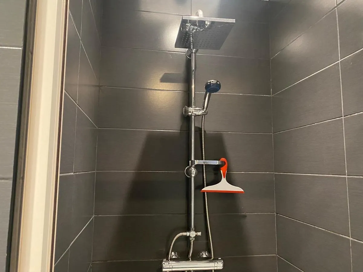 Appartement Studio Tout confort Hypercentre Lorient Jules Ferry 0*,  France